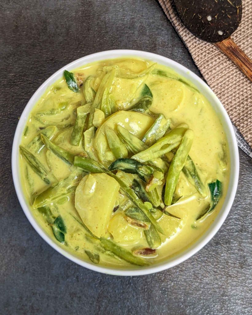 Green bean and potato curry Sri Lankan